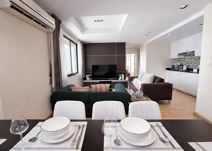 Newly Renovated 4-6 Pax Near Nana Bts